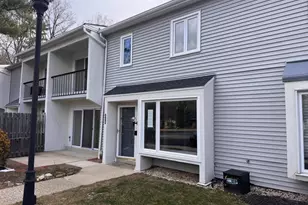 215 E Chelsea Cir, Newtown Square, PA 19073 - Photo 3