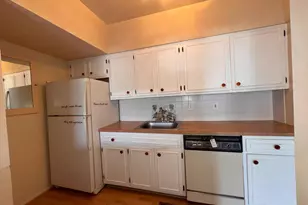 215 E Chelsea Cir, Newtown Square, PA 19073 - Photo 9