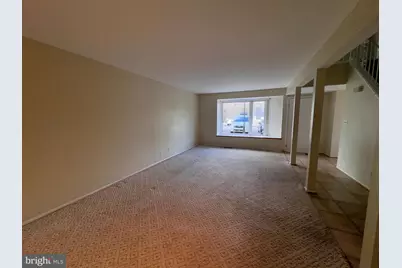 215 E Chelsea Circle, Newtown Square, PA 19073 - Photo 7