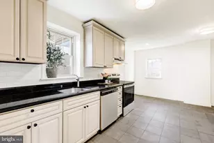 1529 Brierwood Rd, Havertown, PA 19083 - Photo 11