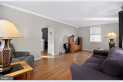 351 Lawnton Terrace, Holmes, PA 19043 - Photo 9