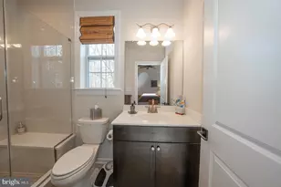 404 Rock Run Cir, Broomall, PA 19008 - Photo 23