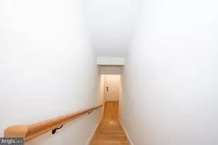 404 Rock Run Cir, Broomall, PA 19008 - Photo 3