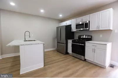 225 Wright Avenue, Darby, PA 19023 - Photo 9