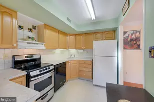 30 Park Ave, Bryn Mawr, PA 19010 - Photo 9