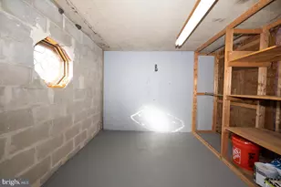 614 Crescent Dr, Glenolden, PA 19036 - Photo 29