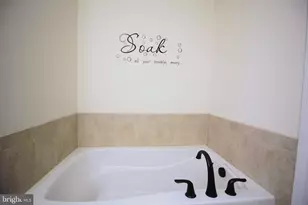 4 Stonehaven Cir, Glen Mills, PA 19342 - Photo 13