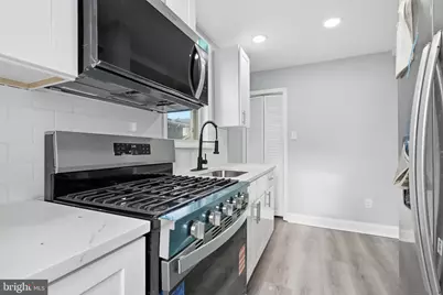 1821 Shallcross Avenue, Folcroft, PA 19032 - Photo 3