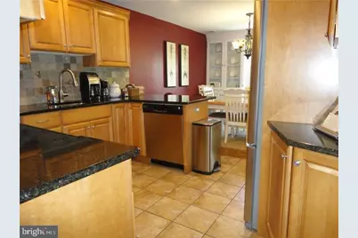 204 Greenbriar Lane, Havertown, PA 19083 - Photo 9