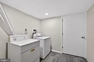 1339 Park Ln, Darby, PA 19023 - Photo 23