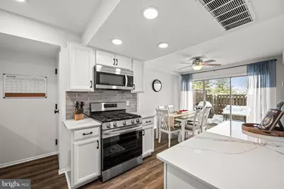 147 W Kenilworth Circle, Newtown Square, PA 19073 - Photo 15