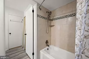 147 W Kenilworth Cir, Newtown Square, PA 19073 - Photo 23