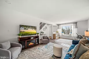 147 W Kenilworth Cir, Newtown Square, PA 19073 - Photo 9