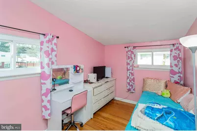 915 Flora, Upper Chichester, PA 19061 - Photo 19