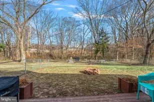 915 Flora, Upper Chichester, PA 19061 - Photo 13