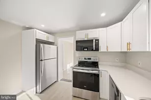 2109 Ferncroft Ave, Upper Chichester, PA 19061 - Photo 5