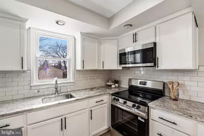 2420 Edgmont Avenue, Chester, PA 19013 - Photo 13