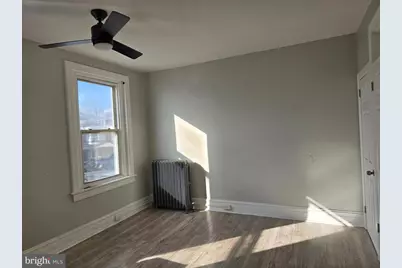 1031 Hyatt Street, Chester, PA 19013 - Photo 9