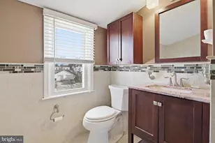 1201 Colson Rd, Woodlyn, PA 19094 - Photo 23