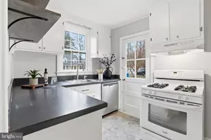 1045 Edgerton Rd, Secane, PA 19018 - Photo 17