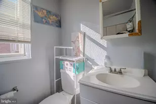 323 W 7th St, Chester, PA 19013 - Photo 21