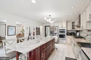 700 Camp Woods Rd, Villanova, PA 19085 - Photo 19