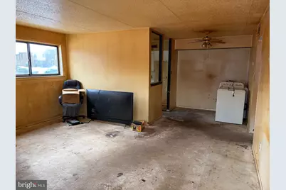 5200 Hilltop Drive #EE1, Brookhaven, PA 19015 - Photo 5