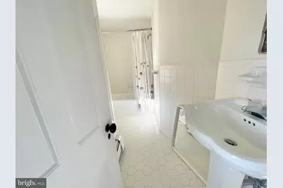 4925 W Chester Pike, Newtown Square, PA 19073 - Photo 11