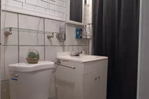 3419 Carter Ln, Chester, PA 19013 - Photo 15