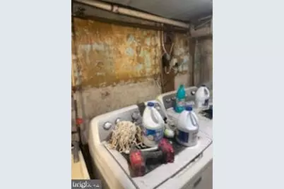 1315 Parker Street, Chester, PA 19013 - Photo 9