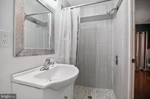 720 Kedron Ave, Morton, PA 19070 - Photo 11