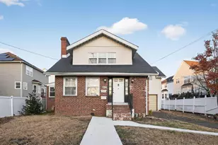 720 Kedron Ave, Morton, PA 19070 - Photo 1