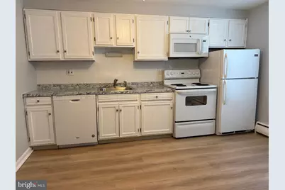 27 Wallingford Avenue #B-3, Wallingford, PA 19086 - Photo 3