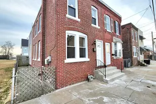 17 W 2nd St, Marcus Hook, PA 19061 - Photo 1
