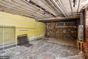 720 W 11th St, Chester, PA 19013 - Photo 25