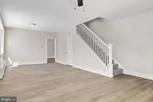 720 W 11th St, Chester, PA 19013 - Photo 9