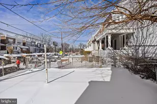 720 W 11th St, Chester, PA 19013 - Photo 29