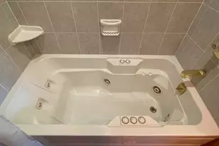 712 W MacDade Blvd, Folsom, PA 19033 - Photo 17