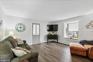 712 Bartram Ave, Darby, PA 19023 - Photo 5