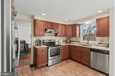 24 Berkley Road, Broomall, PA 19008 - Photo 5