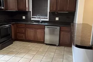 112 Burton Ln E, Sharon Hill, PA 19079 - Photo 5