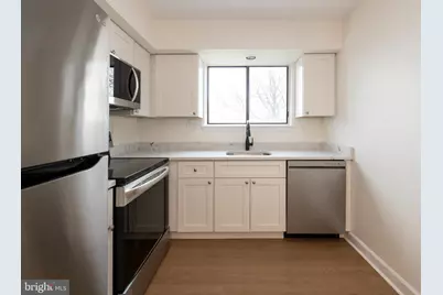 5200 Hilltop Drive #A-13, Brookhaven, PA 19015 - Photo 3