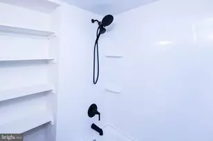 5200 Hilltop Dr, Brookhaven, PA 19015 - Photo 15