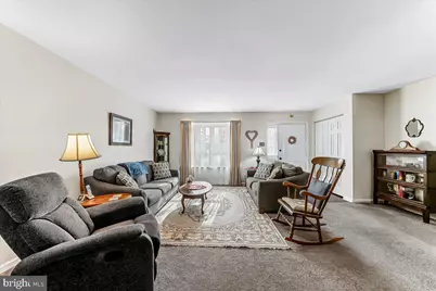 708 Heather Ln, Aston, PA 19014 - Photo 5