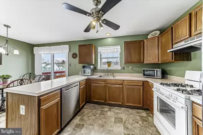 708 Heather Ln, Aston, PA 19014 - Photo 11