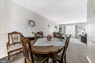 708 Heather Ln, Aston, PA 19014 - Photo 7