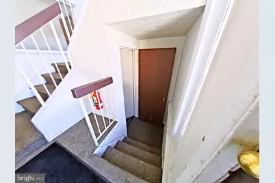 100 E Glenolden Avenue #E-21, Glenolden, PA 19036 - Photo 17