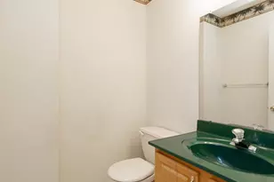 222 Springvalley Way, Aston, PA 19014 - Photo 9