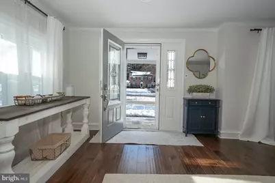 227 E Hathaway Lane, Havertown, PA 19083 - Photo 5