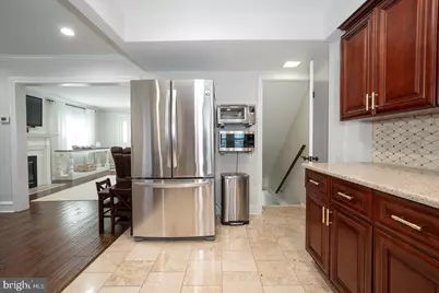 227 E Hathaway Lane, Havertown, PA 19083 - Photo 17